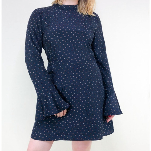 JOA J.O.A REVOLVE Bell Sleeve Open Back Dress Navy Geometric sz Small - Picture 1 of 13